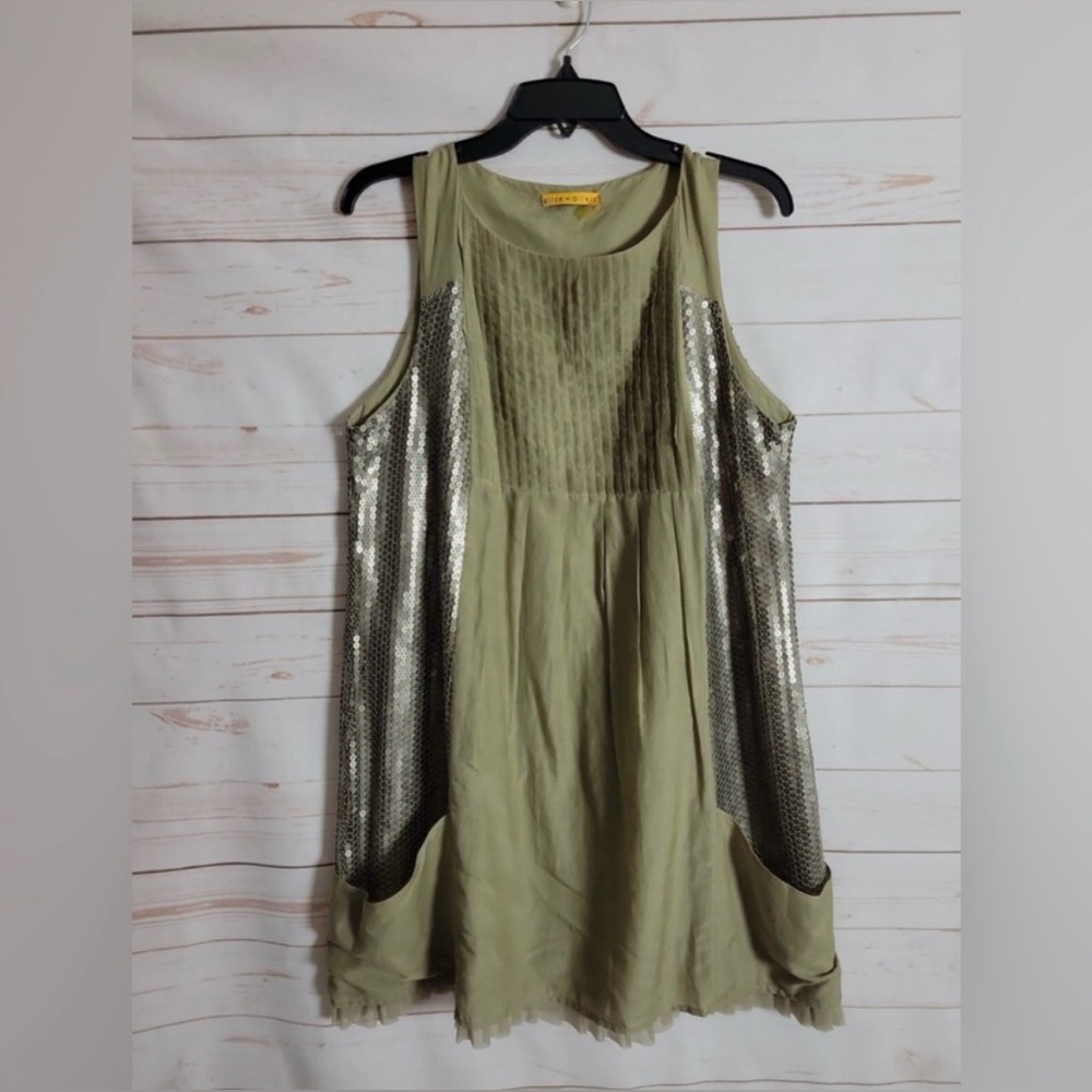 🍸 NWOT Alice + Olivia Mini Dress 🍸